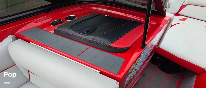 Slide: The Image of Centurion Vi 22 2021 - 16168927