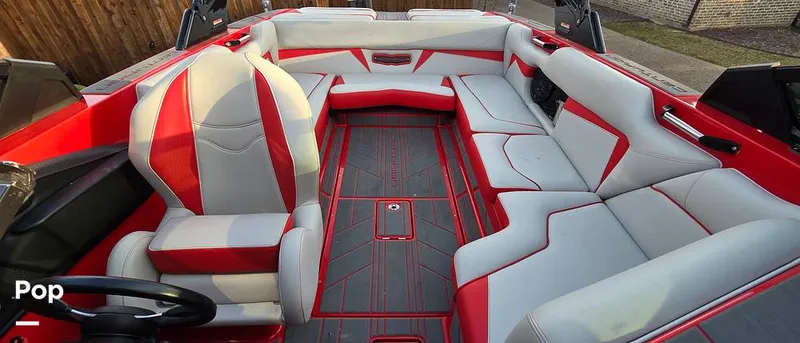 Slide: The Image of Centurion Vi 22 2021 - 16168948