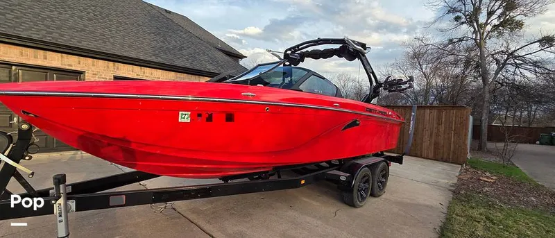 Slide: The Image of Centurion Vi 22 2021 - 16168954