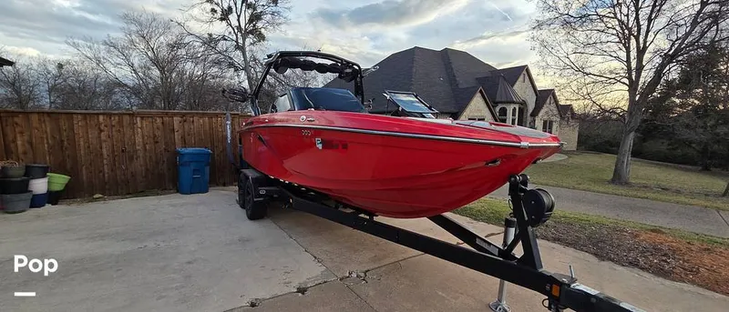 Slide: The Image of Centurion Vi 22 2021 - 16168957