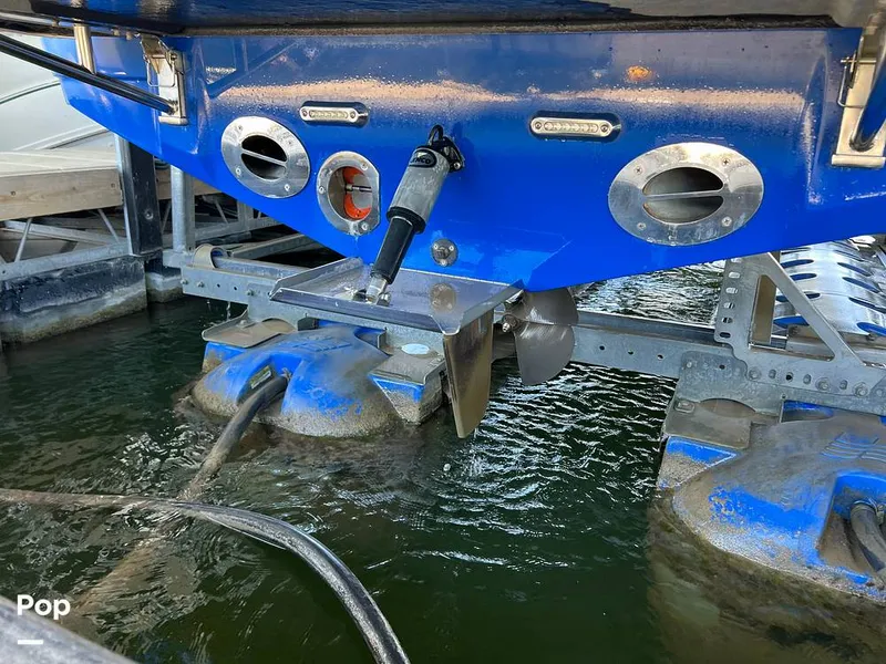 Slide: The Image of Centurion Enzo SV233 2012 - 16250297