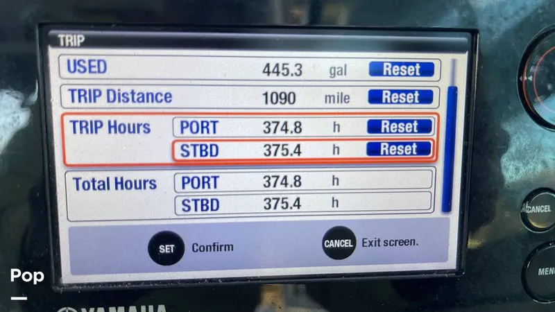 Slide: The Image of Under 400 Hours. Twin Yamaha 200hp - 16168374