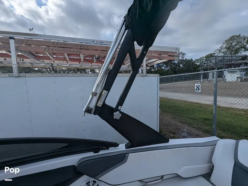 Slide: The Image of Scarab 195 ID 2021 - 16177101