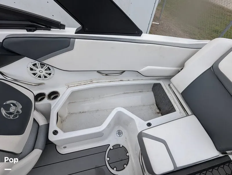 Slide: The Image of Scarab 195 ID 2021 - 16177119