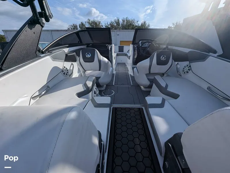 Slide: The Image of Scarab 195 ID 2021 - 16177057