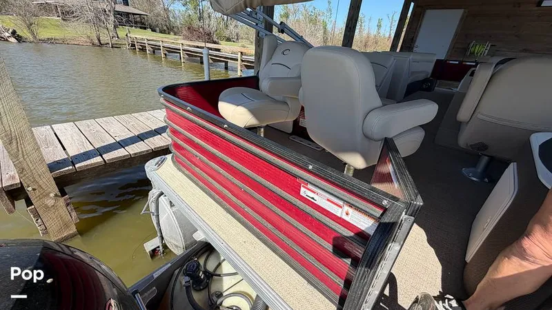 Slide: The Image of Crest 220 Classic 2022 - 16281169