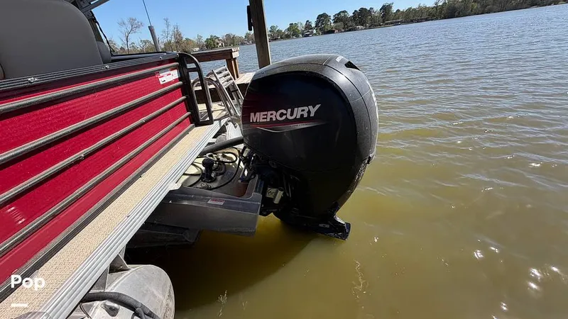 Slide: The Image of Crest 220 Classic 2022 - 16281172