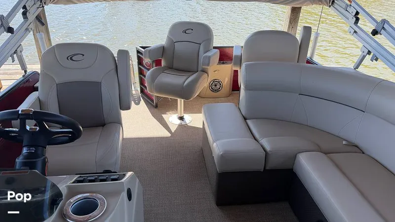 Slide: The Image of Crest 220 Classic 2022 - 16281181