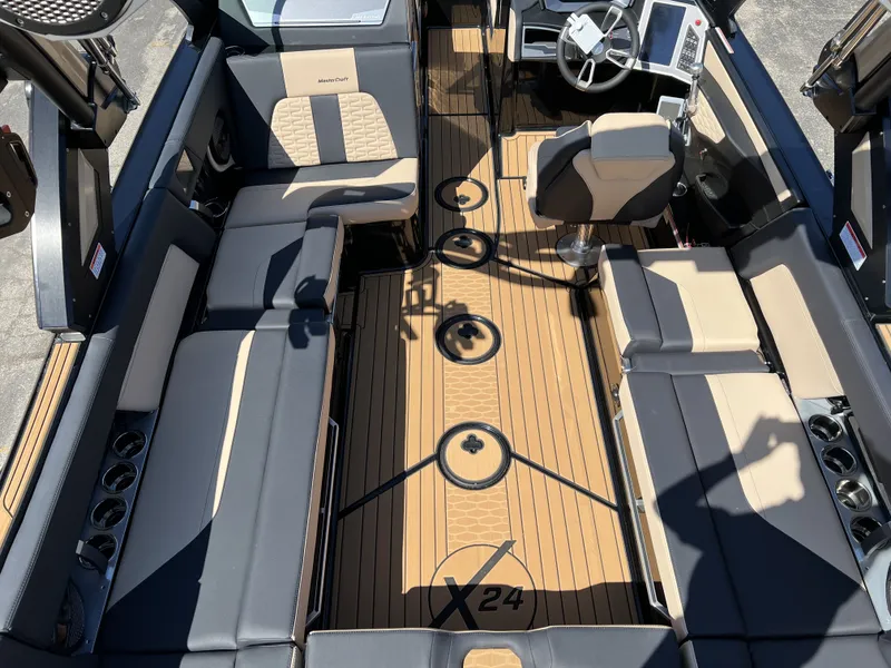 Slide: The Image of Mastercraft X24 2024 - 17