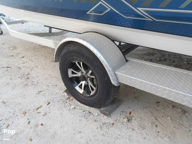 Slide: The Image of Xpress H20B 2023 - 16182650