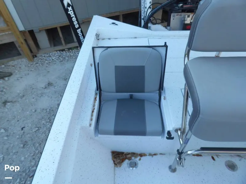 Slide: The Image of Fold Down Seats - 16182671