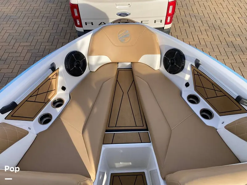 Slide: The Image of Bow Seating - 16169619