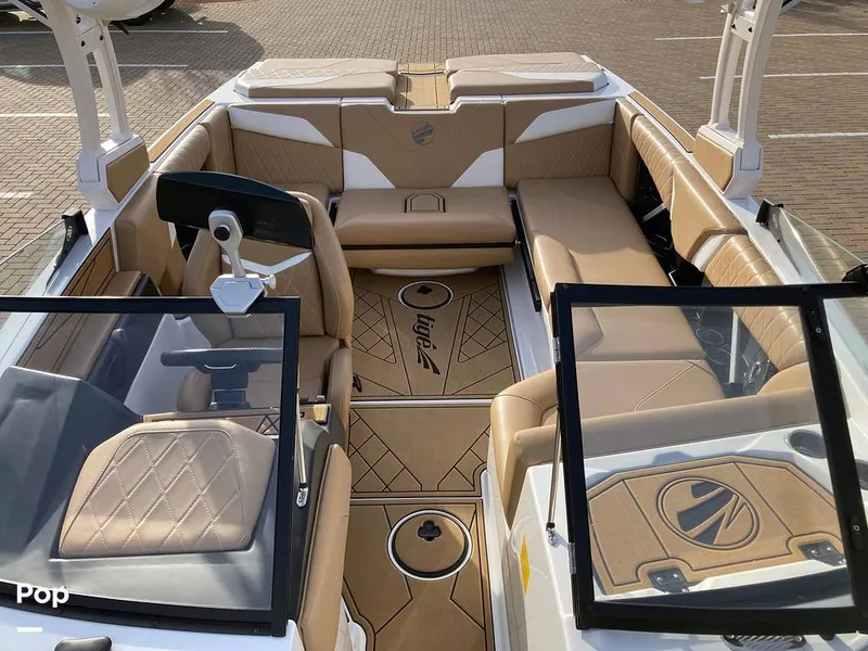 Slide: The Image of Cockpit Seating - 16169696