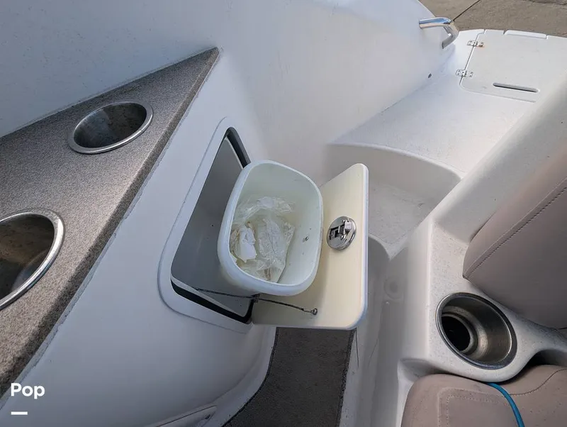 Slide: The Image of Hurricane 2400 Sun Deck 2014 - 16172881