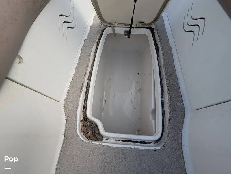 Slide: The Image of Hurricane 2400 Sun Deck 2014 - 16172889