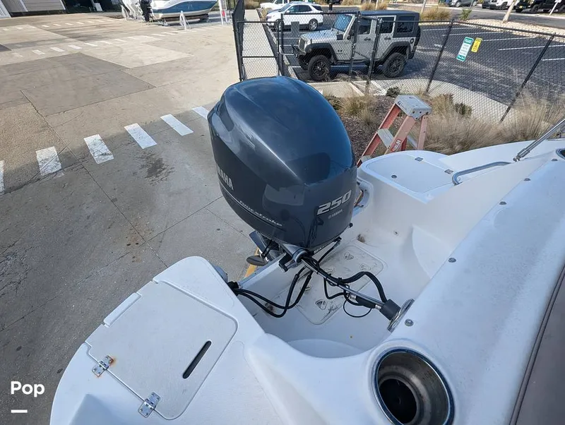 Slide: The Image of Hurricane 2400 Sun Deck 2014 - 16172899