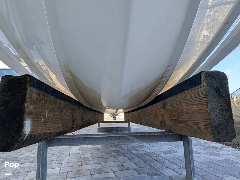 Slide: The Image of Hurricane 2400 Sun Deck 2014 - 16172920