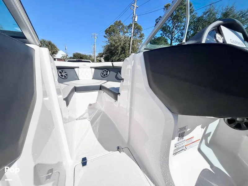 Slide: The Image of Windshield - Walk Through - 16207585