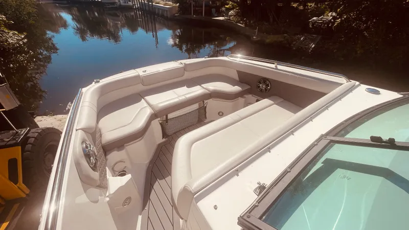 Slide: The Image of Sea Ray 250 SDX OUTBOARD 2021 - 15