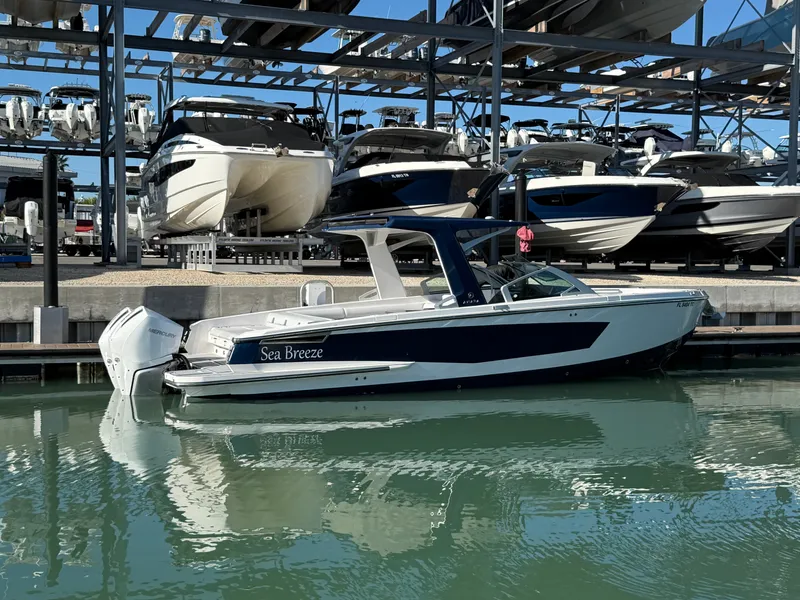 The Image of Aviara AV32 OB 2022 - 0