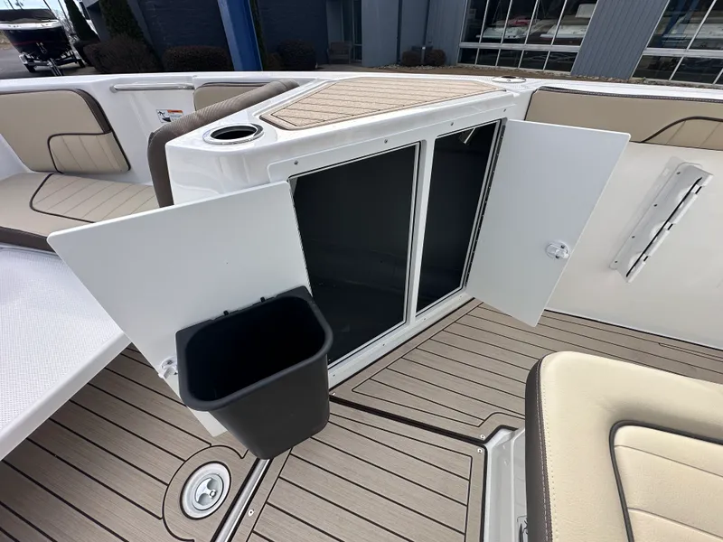 Slide: The Image of Yamaha 222FSH SP E 2026 - 11