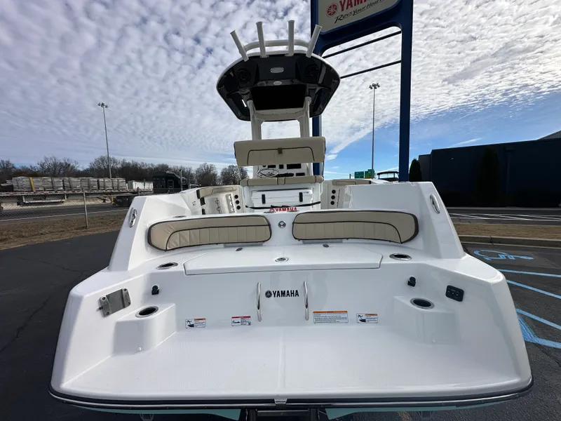 Slide: The Image of Yamaha 222FSH SP E 2026 - 3