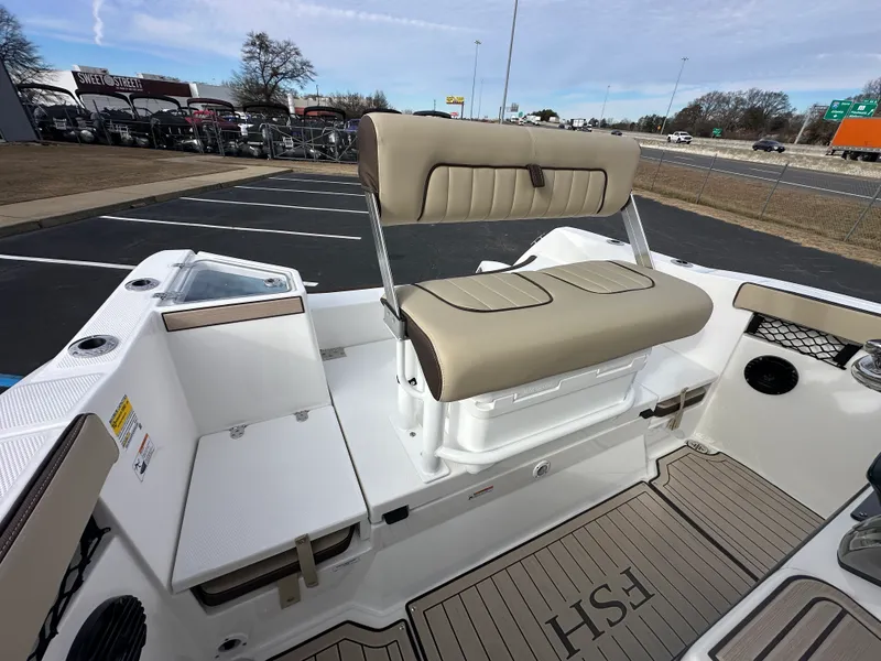 Slide: The Image of Yamaha 222 FSH Sport E 2026 - 15
