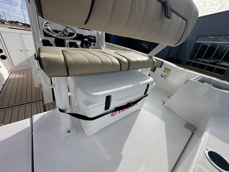 Slide: The Image of Yamaha 222 FSH Sport E 2026 - 21