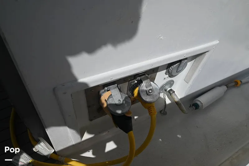 Slide: The Image of Hatteras 43 Double Cabin 1979 - 16267719