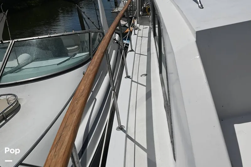 Slide: The Image of Hatteras 43 Double Cabin 1979 - 16267753