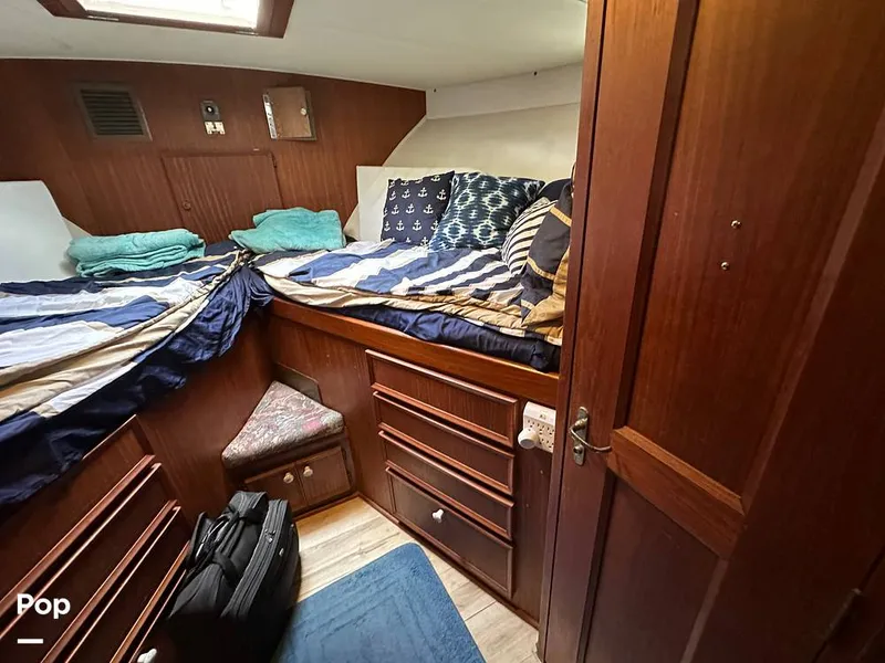 Slide: The Image of Hatteras 43 Double Cabin 1979 - 16267638