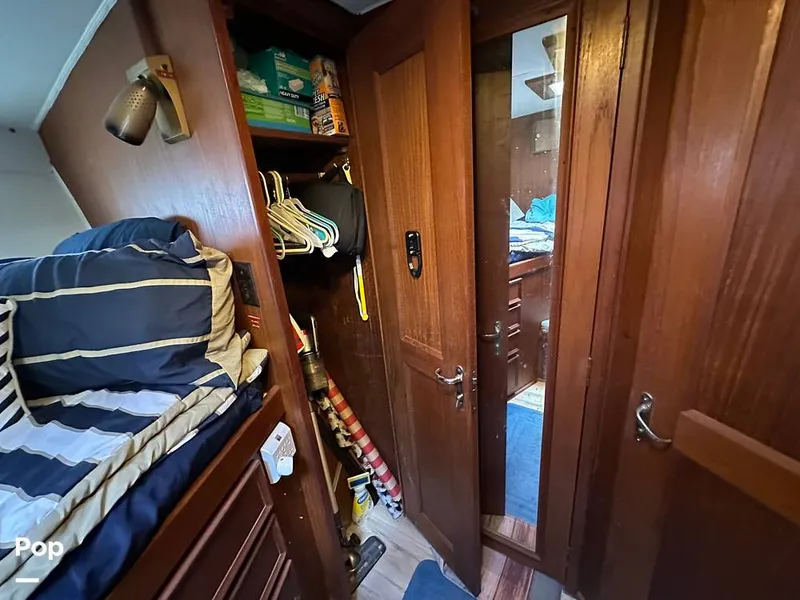 Slide: The Image of Hatteras 43 Double Cabin 1979 - 16267648