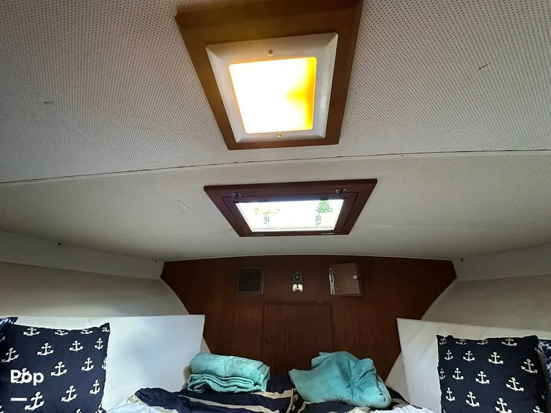 Slide: The Image of Hatteras 43 Double Cabin 1979 - 16267652