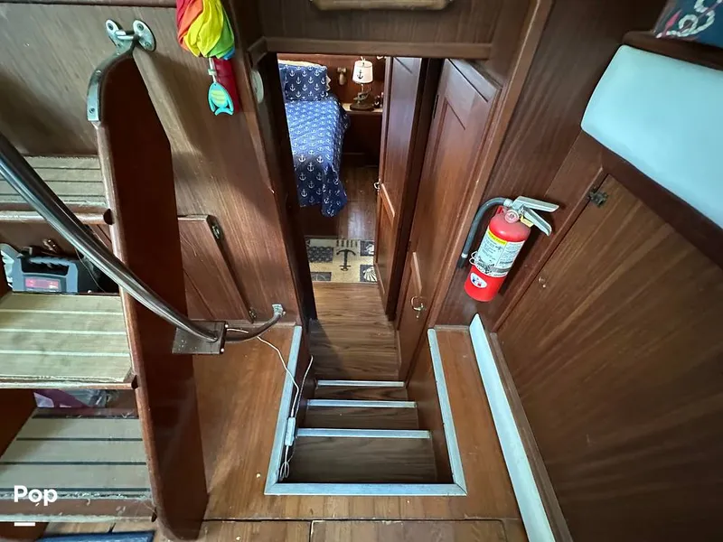 Slide: The Image of Hatteras 43 Double Cabin 1979 - 16267655
