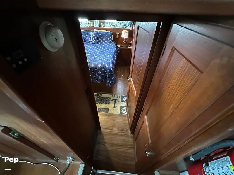 Slide: The Image of Hatteras 43 Double Cabin 1979 - 16267656