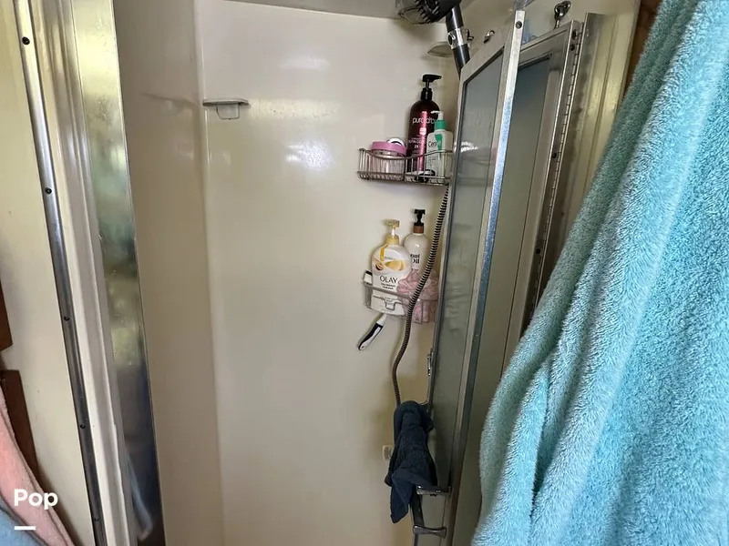 Slide: The Image of Hatteras 43 Double Cabin 1979 - 16267677