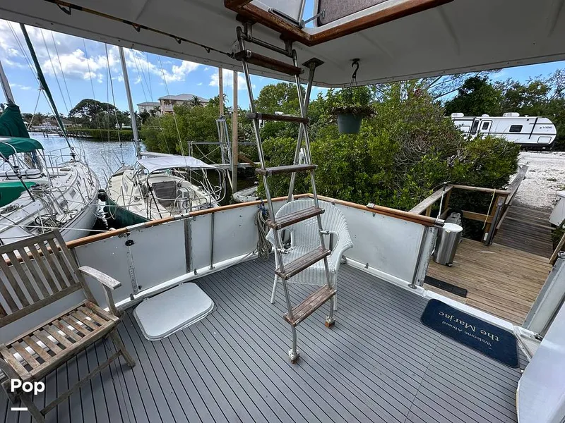 Slide: The Image of Hatteras 43 Double Cabin 1979 - 16267682