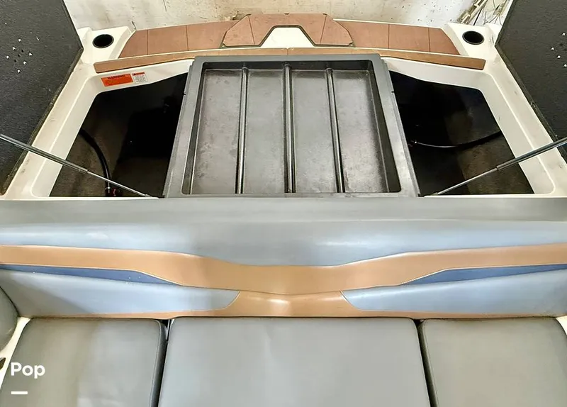 Slide: The Image of Axis T220 2024 - 16190370