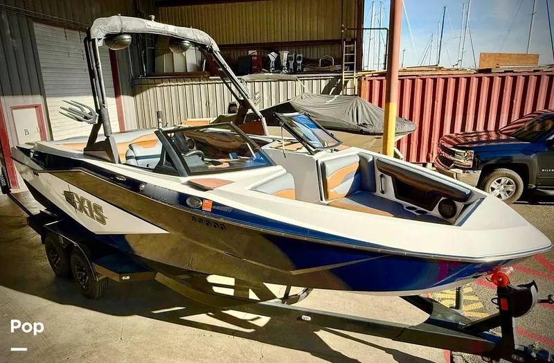 Slide: The Image of Axis T220 2024 - 16190385