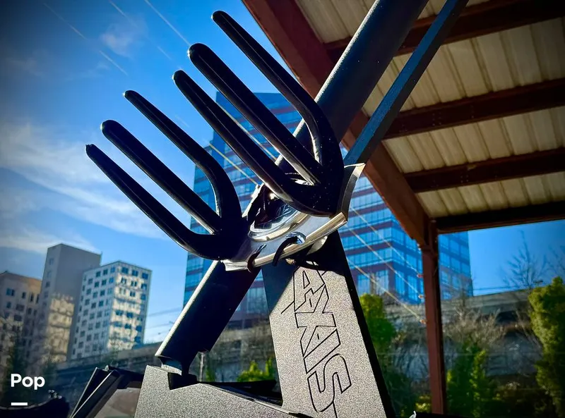 Slide: The Image of Axis T220 2024 - 16190396