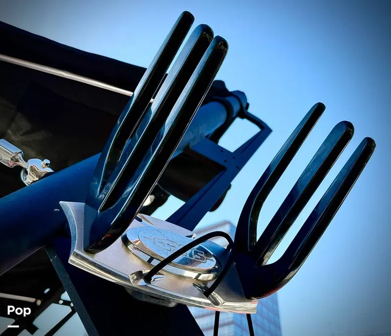 Slide: The Image of Axis T220 2024 - 16190823