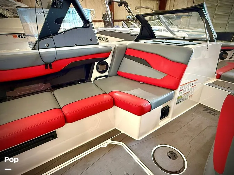 Slide: The Image of Axis T220 2024 - 16190791