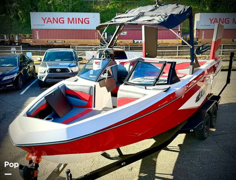 Slide: The Image of Axis T220 2024 - 16190825