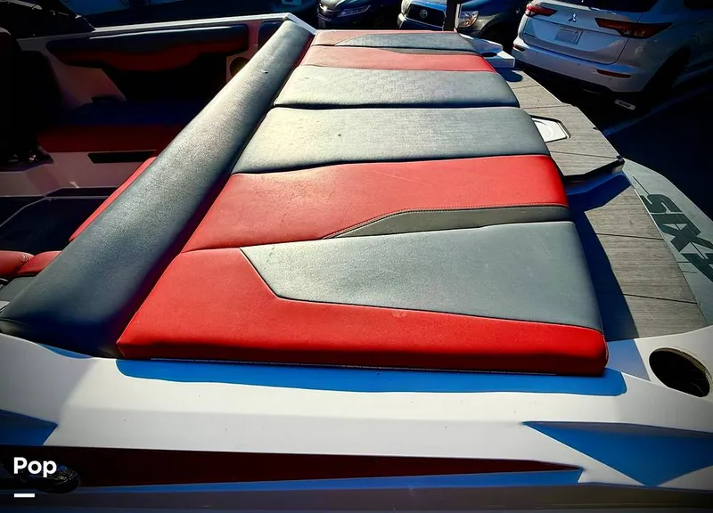 Slide: The Image of Axis T220 2024 - 16190848