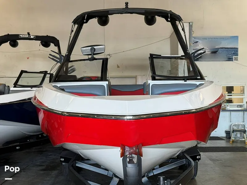 Slide: The Image of Axis T220 2024 - 16190866