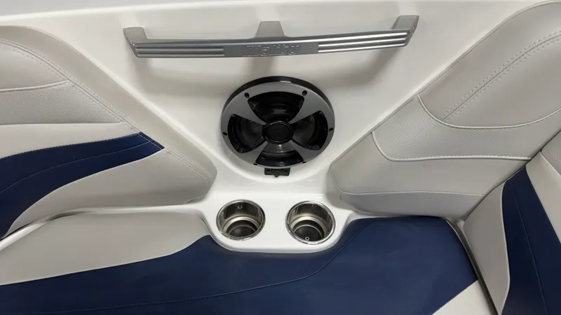 Slide: The Image of Malibu 24MXZ 2017 - 105