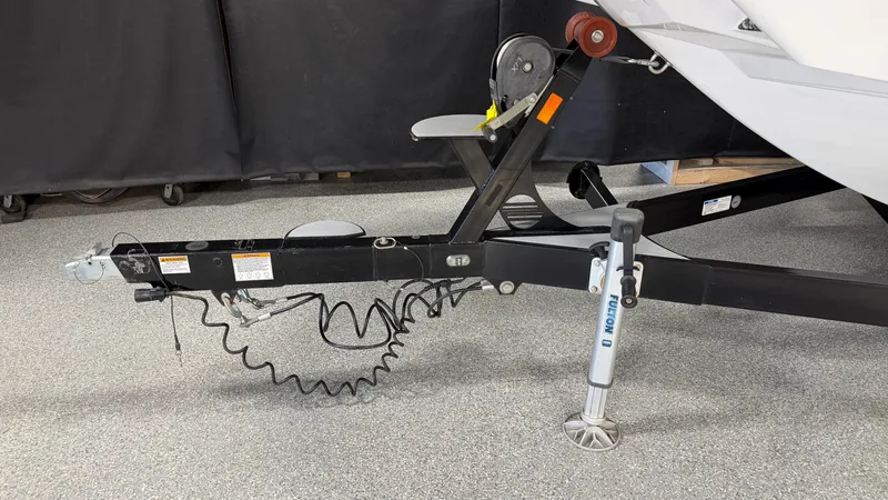 Slide: The Image of Malibu 24MXZ 2017 - 120