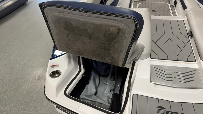 Slide: The Image of Malibu 24MXZ 2017 - 17