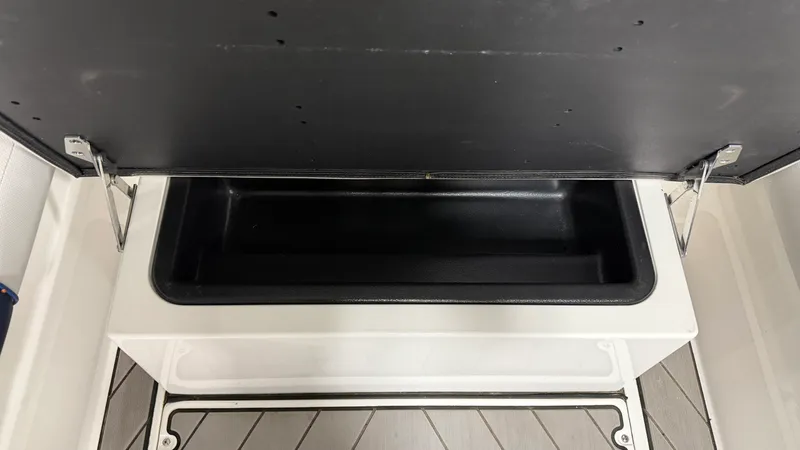 Slide: The Image of Malibu 24MXZ 2017 - 28