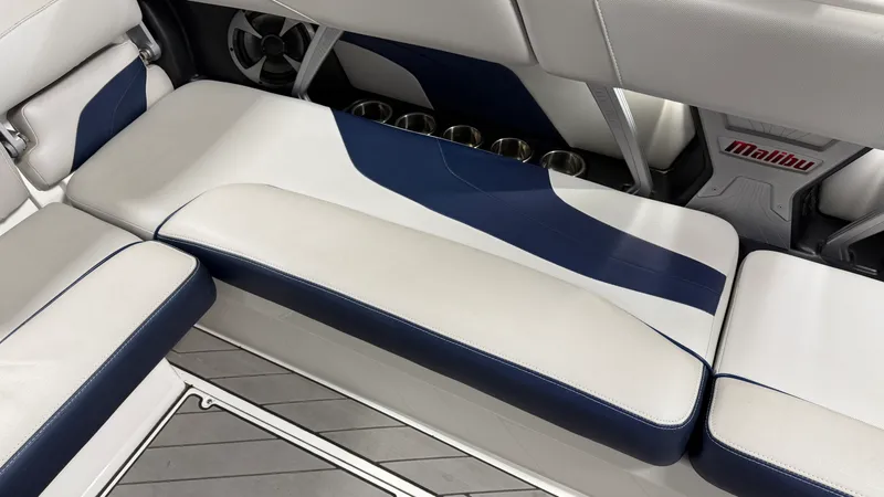 Slide: The Image of Malibu 24MXZ 2017 - 50